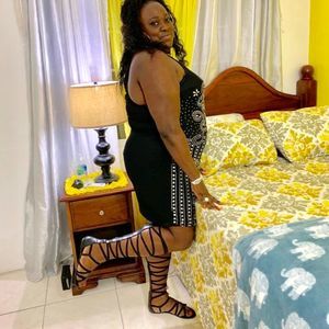 Meet your Posher, Nichola